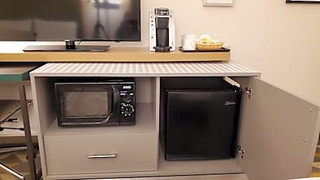 Standard Queen Room with Two Queen Beds