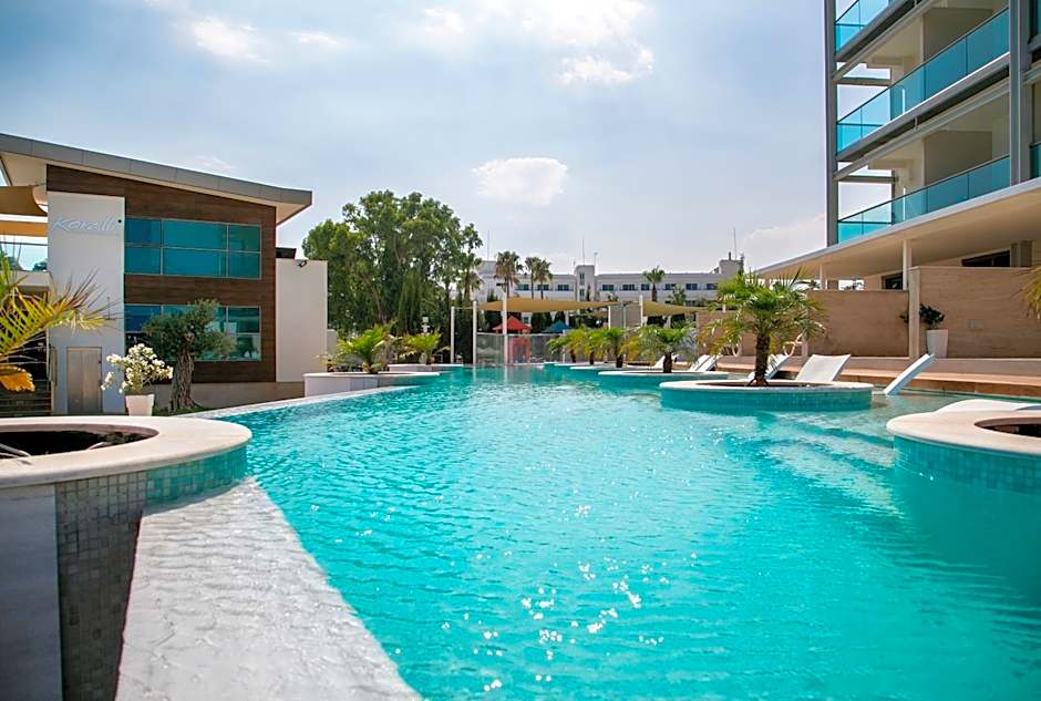 Asterias Beach Hotel