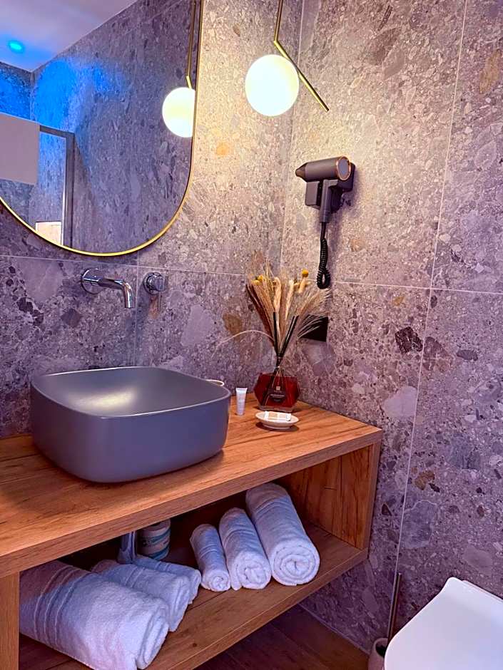 Krysos Luxury Rooms