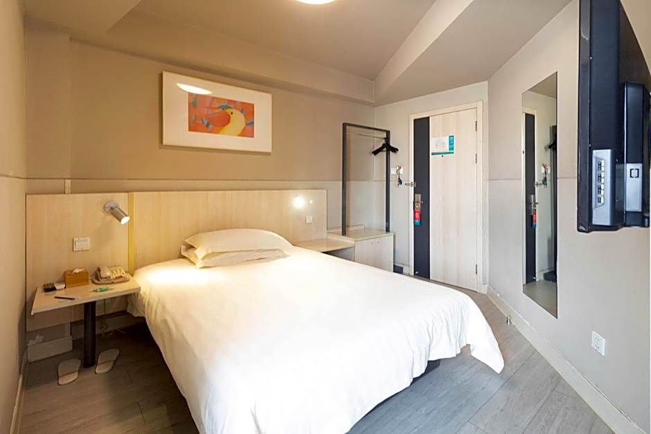 Jinjiang Inn Anshan Thriving Square