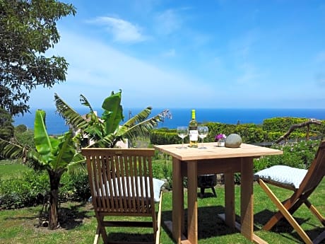 Faial Cottage B&B