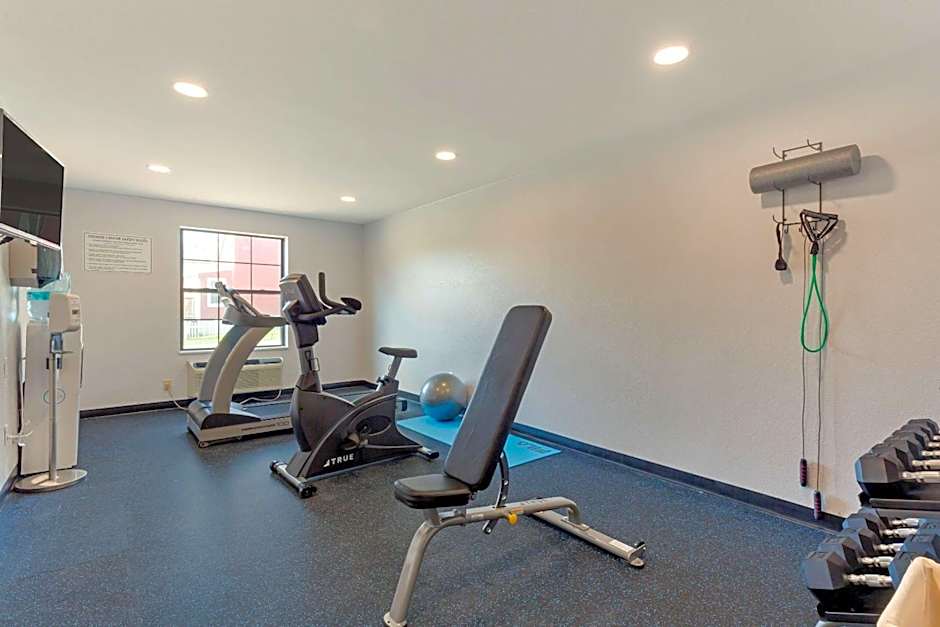 Quality Inn Lee - Lenox South