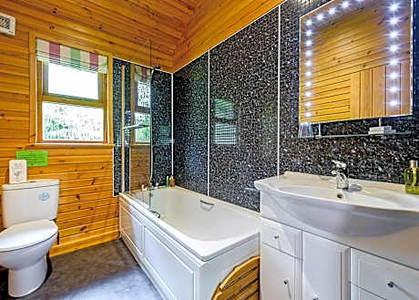 Ford Farm Lodges