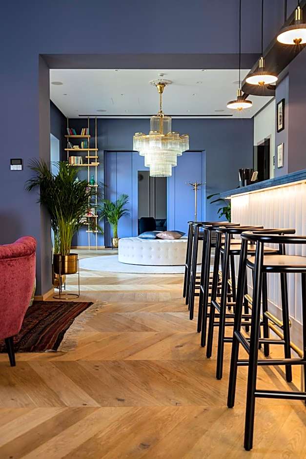 Alice Hotel