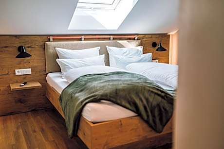 King Room with Balcony