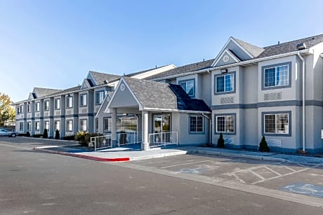 Quality Inn & Suites Elko