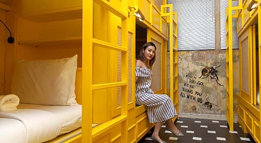 Azure Hostel Bangkok