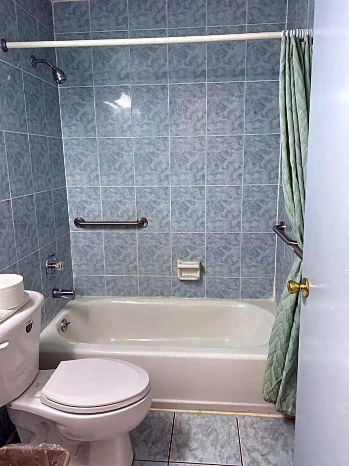 Tides Inn at Stehli Beach