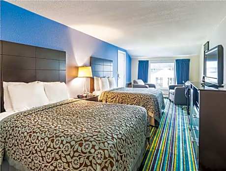 2 Queen Beds One-Bedroom Cottage Suite Non-Smoking