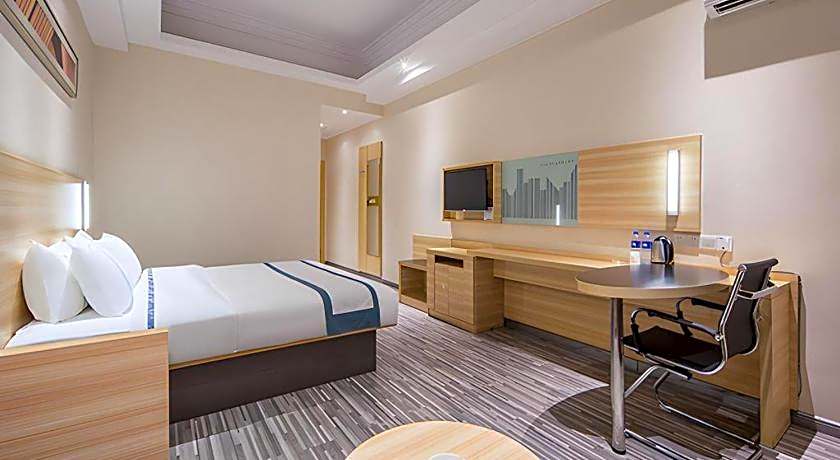 City Comfort Inn Zhuhai Fisher Girl Qinglv Road Seaside Swimming Field