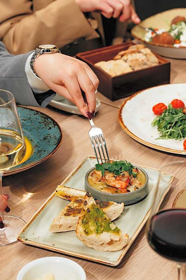 Courtyard By Marriott Prague Airport