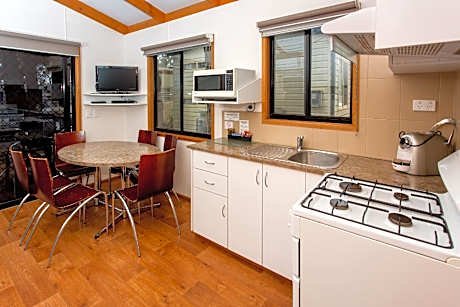 2 Bedroom Holiday Unit