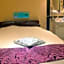 Hotel U