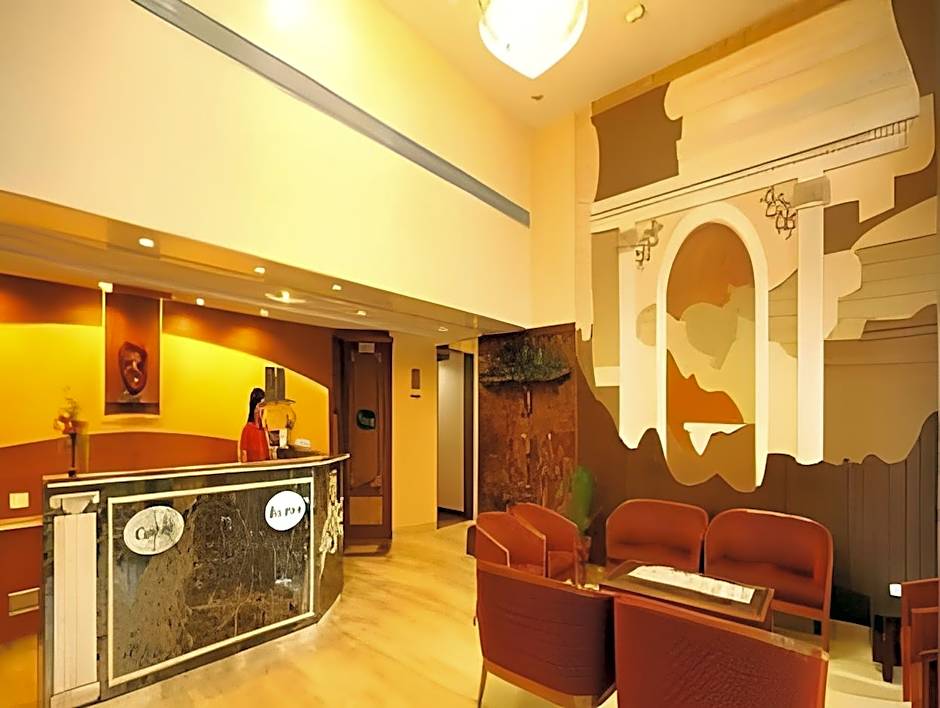 Hotel Brijwasi Royal