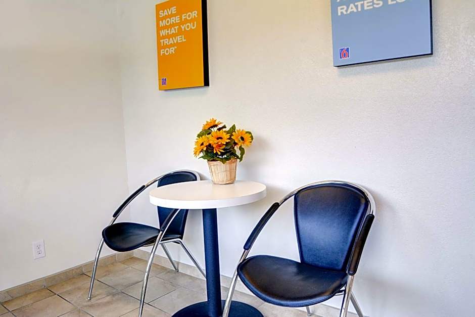 Motel 6-Springfield, OR - Eugene North