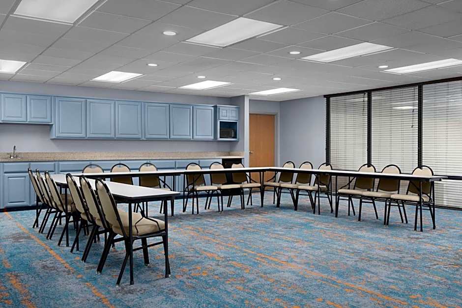 Hampton Inn By Hilton Russellville