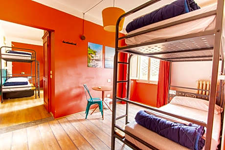Bed in 10-Bed Mixed Dormitory Room