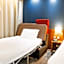 Holiday Inn Express Harlow By IHG