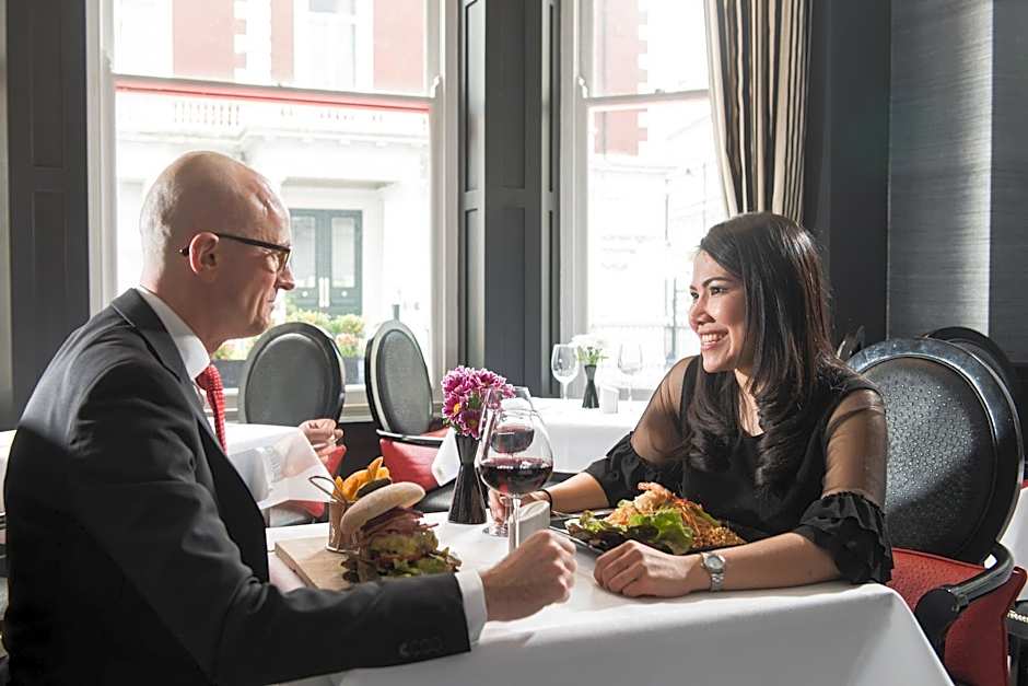 Park International Hotel