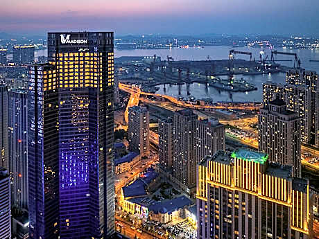 Madison Hotel Dalian Zhongshan Square Seaview