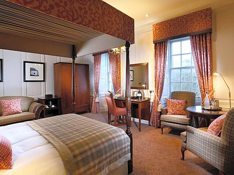 Macdonald Houstoun House