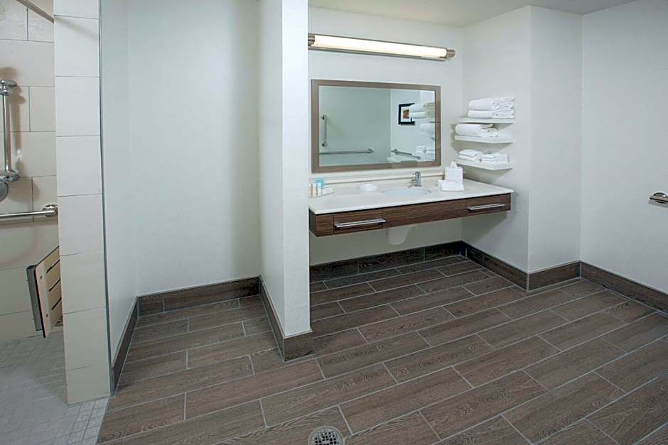 Hampton Inn By Hilton & Suites Buellton/Santa Ynez Valley, Ca