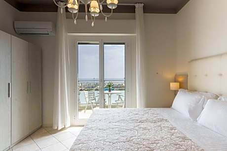 Double Room with Terrace and Sea View