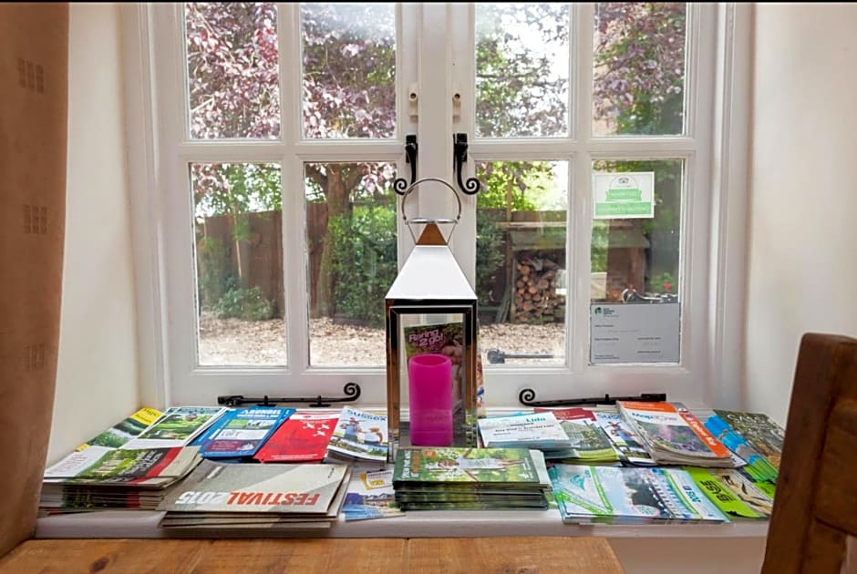 Hanger Down House Bed and Breakfast