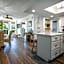 Top 10 Pick! Walk to Beach, Shops, Dining and Pool