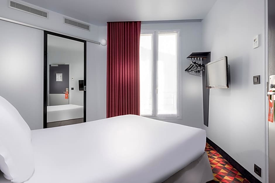 Libertel Canal Saint Martin