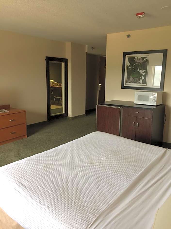 Capital Plaza Hotel