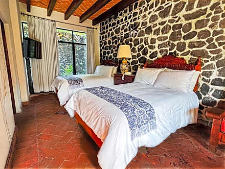 Queen Junior Suite