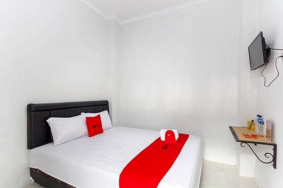 RedDoorz near Pascasarjana UGM 2