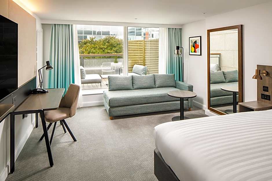 Holiday Inn Milton Keynes Central By IHG