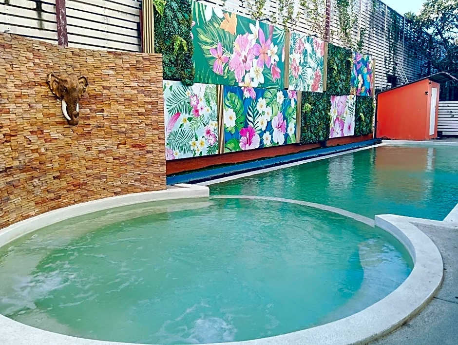 Ayara Grand Palace Hotel