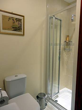 Deluxe Double Room with Shower