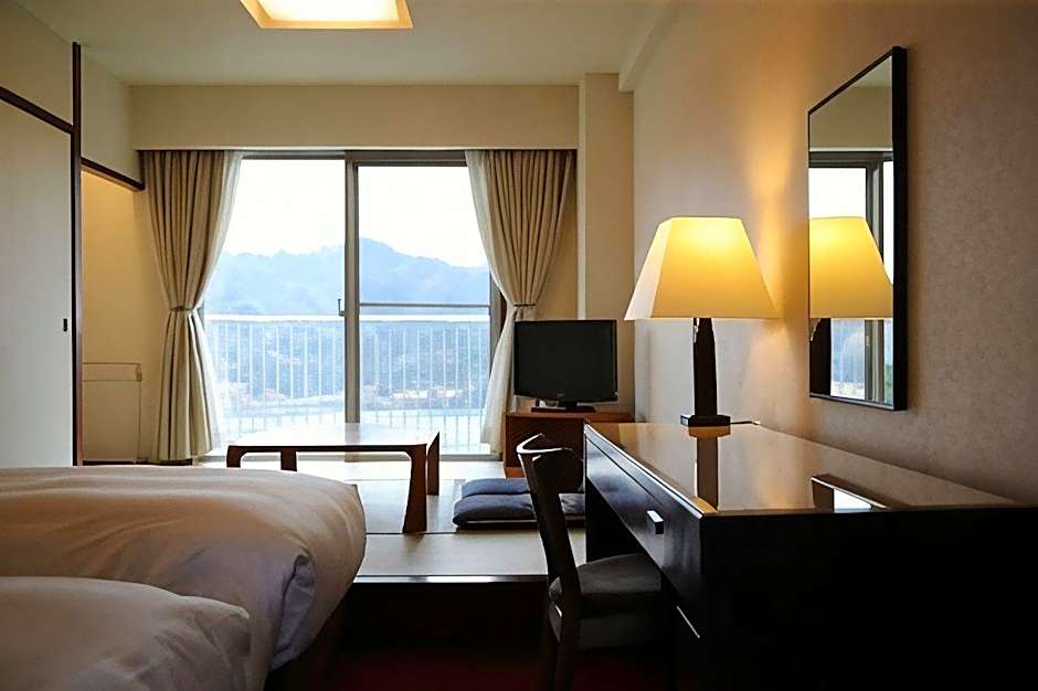 Resorpia Kumihama Resort