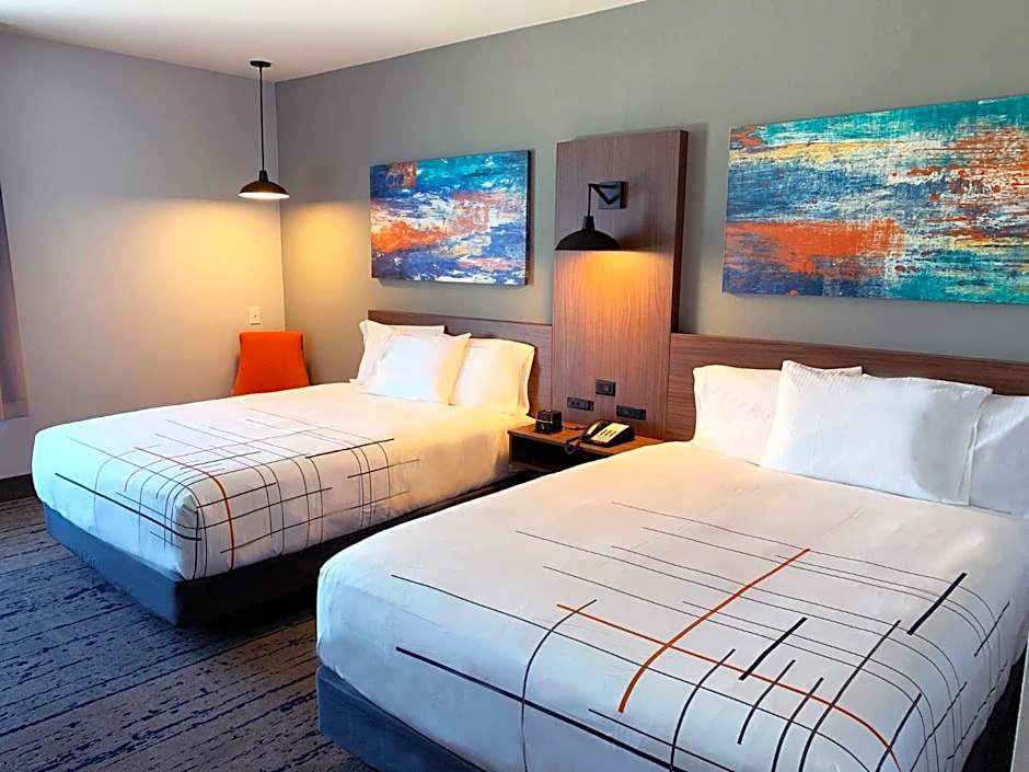 La Quinta Inn & Suites by Wyndham Dallas - Frisco Stadium