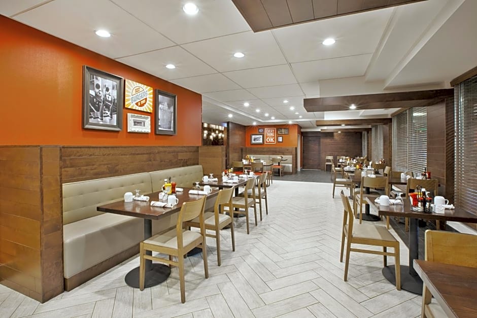 Holiday Inn Columbus Dwtn-Capitol Square, an IHG Hotel