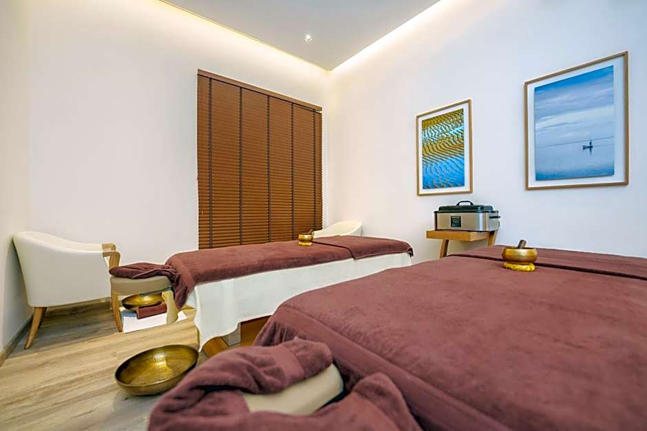 Ocean's Creek Beach Hotel