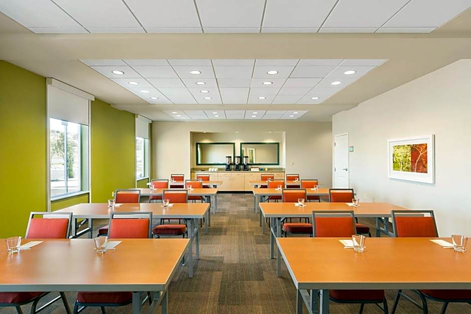 Home2 Suites By Hilton Farmington/Bloomfield