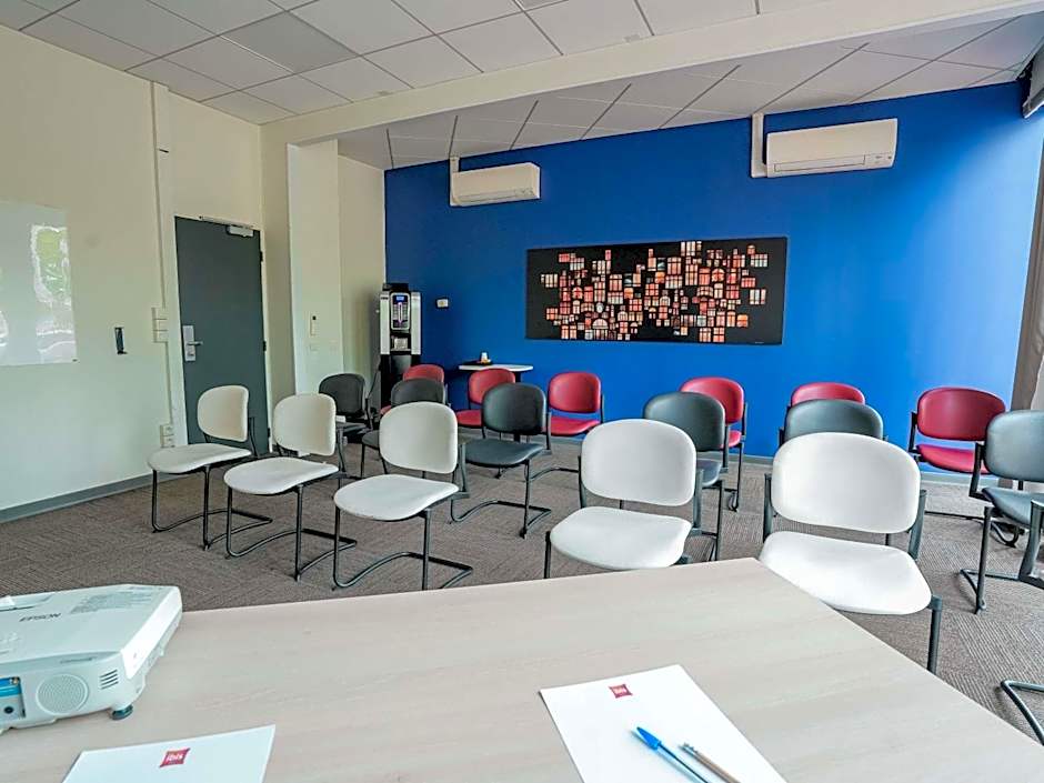 ibis Martigues