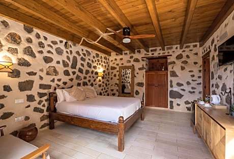Standard Double Suite