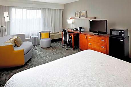 King Room with Sofa Bed