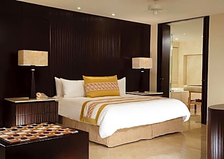 Ambassador Grand Class Suite