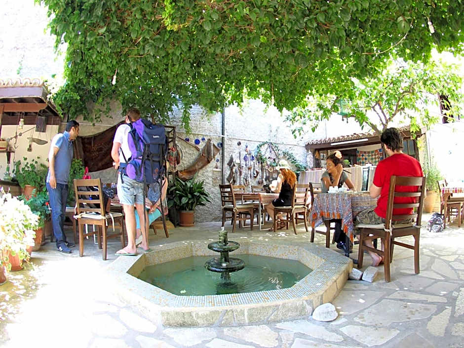 Tuncay Pension