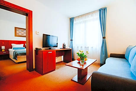 Suite with Spa Access