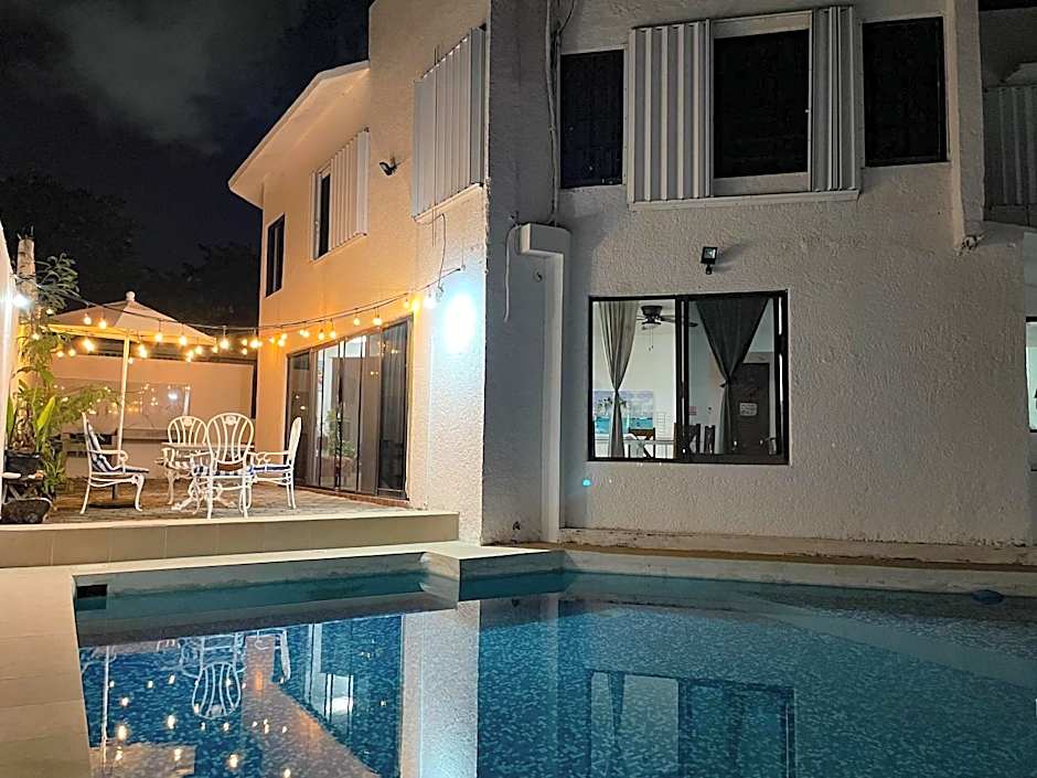 Casa Luna Family & Friends