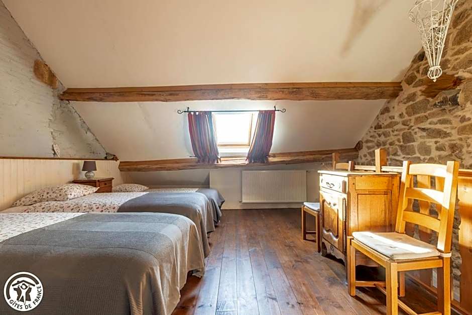 Aux 2 Puys - Gîte "Le Lemptégy"