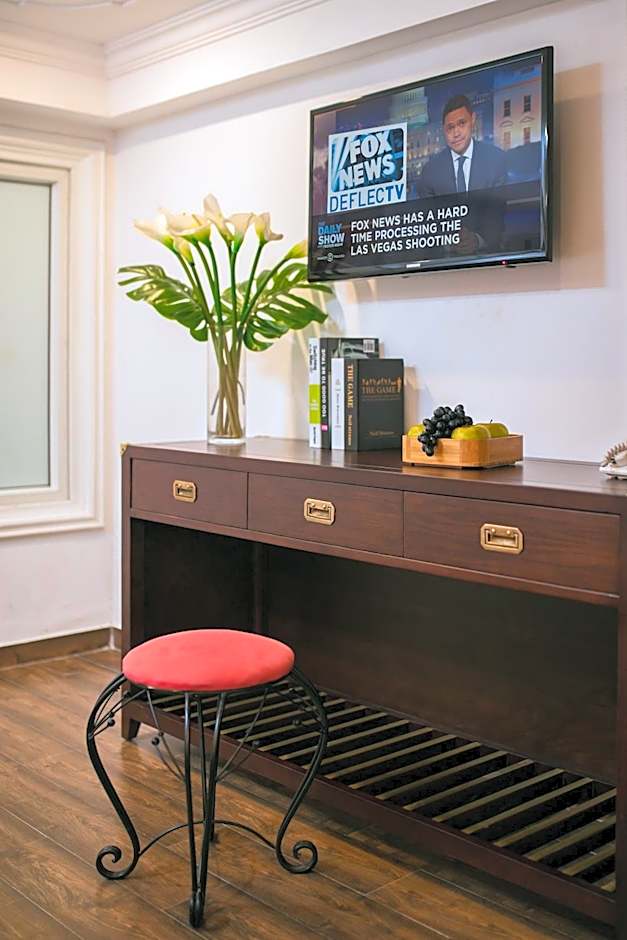 Golden Rooster hotel